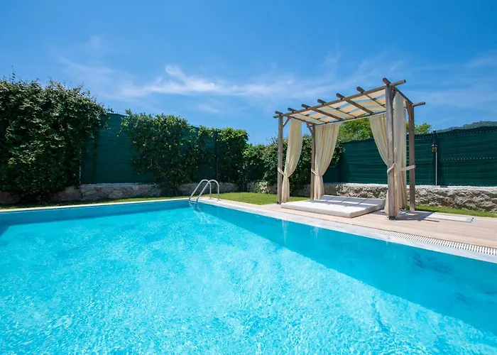 Eroglu * フェティエ